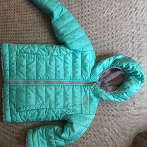 North face reversible puffy Excellent condition 3T